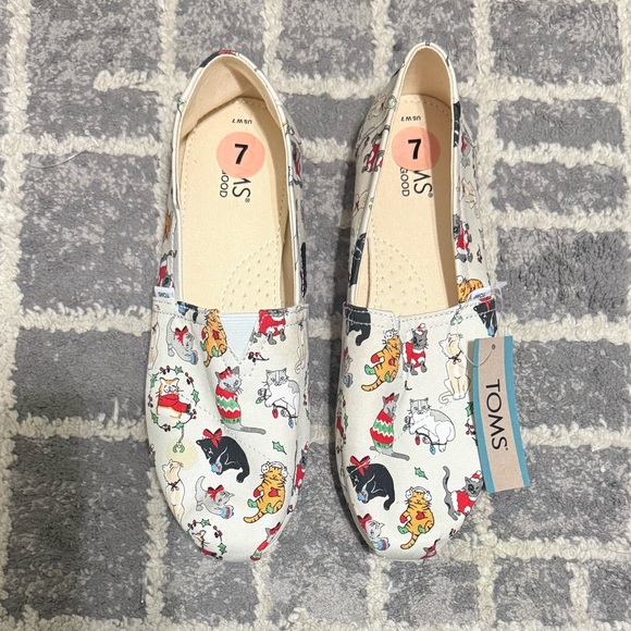 Toms Shoes - TOMS Christmas Cats Print Slip-Ons flats 7